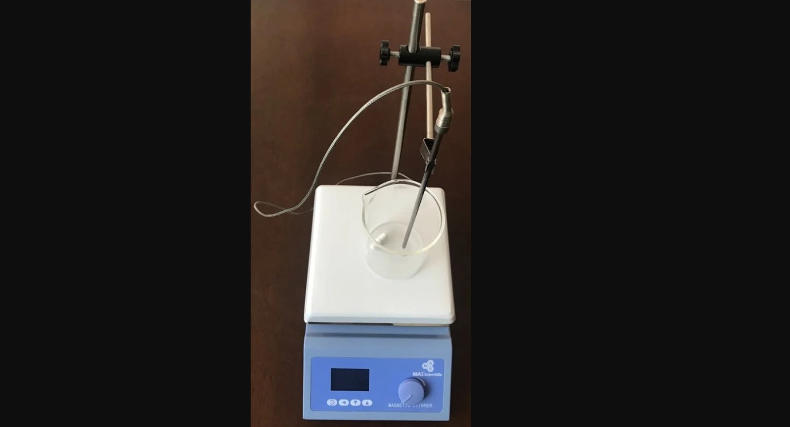 Digital Hotplate with Magnetic Stirrer